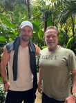 Chris Hemsworth & Arnold Schwarzenegger