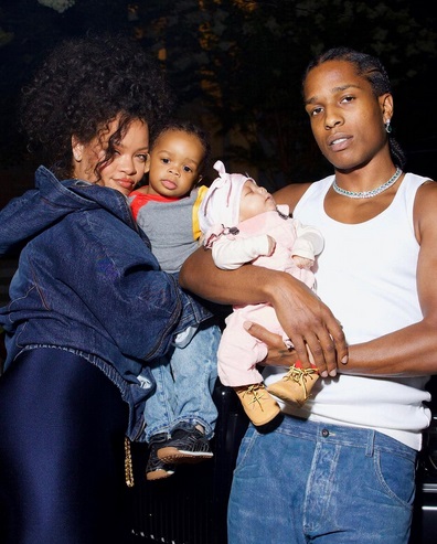 Rihanna su RZA Athelston & A$AP Rocky su Riot Rose