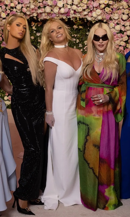 Paris Hilton, Britney Spears & Madonna (65)