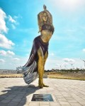 Shakira statula