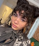 Alexandria „Lexi“ Zahra Jones