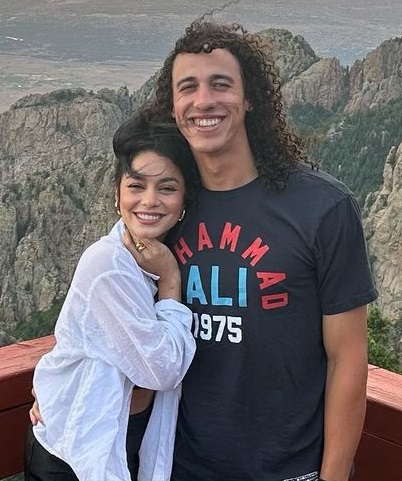 Vanessa Hudgens & Cole Tucker
