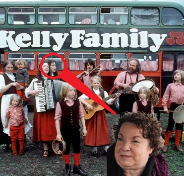 "The Kelly Family" / Caroline Kelly