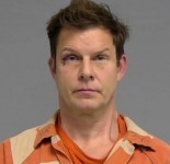 Eric Mabius (policijos foto)