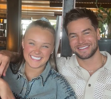 Jojo Siwa & Chris Hughes