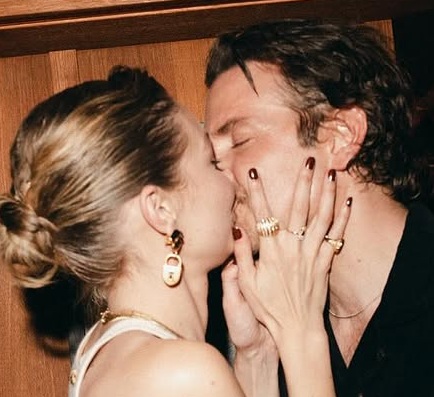 Gigi Hadid & Bradley Cooper