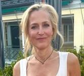 Gillian Anderson