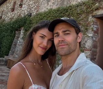 Natalie Kuckenburg & Paul Wesley