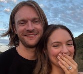 Finneas O'Connell & Claudia Sulewski