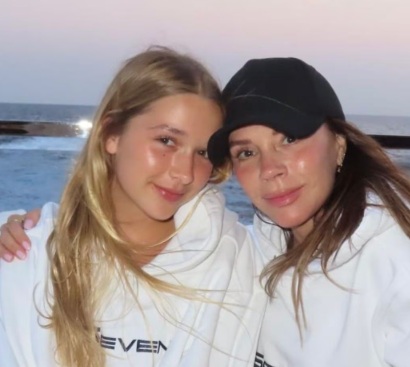 Harper Seven & Victoria Beckham