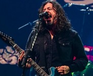 Dave Grohl ("Foo Fighters")