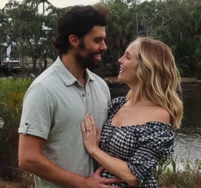 Steven Krueger ir Candice King