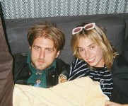 Christian Lee Hutson ir Maya Hawke