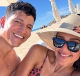 Danny Ramirez ir Jessica Alba