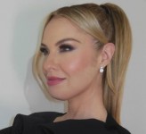 Leslie Grossman