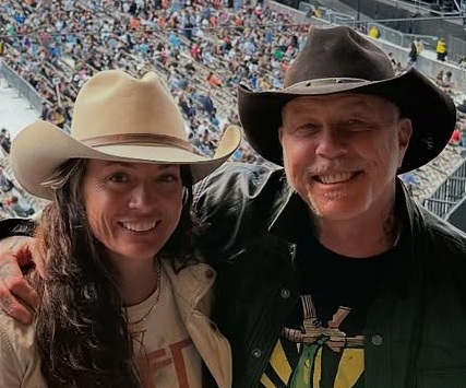 Adriana Gillett ir James Hetfield