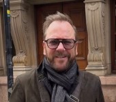 Kiefer Sutherland