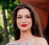 Anne Hathaway