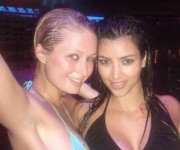 Paris Hilton ir Kim Kardashian